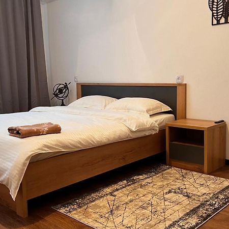Уютные Апартаменты "Stay Abai" Алматы Extérieur photo